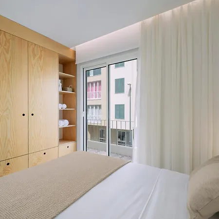 In Centre - Al'gria Ii *