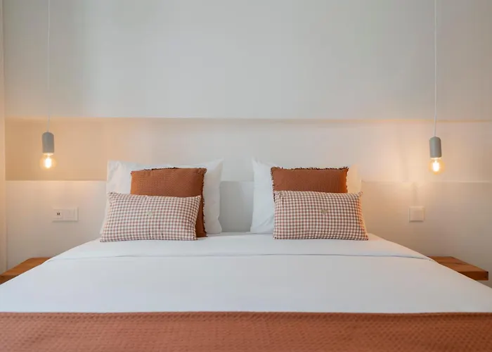 In Centre - Al'gria Ii 푼샬