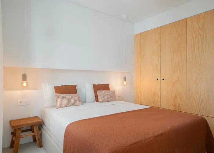 In Centre - Al'gria Ii