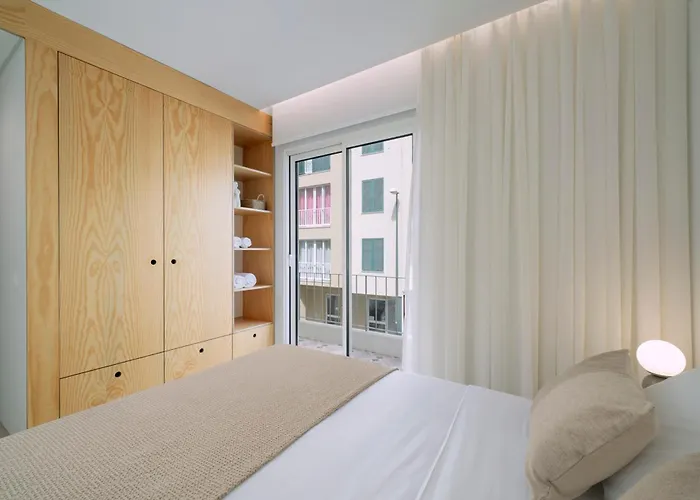 In Centre - Al'gria Ii *